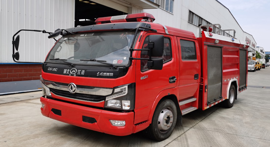 東風多利卡5噸泡沫消防車